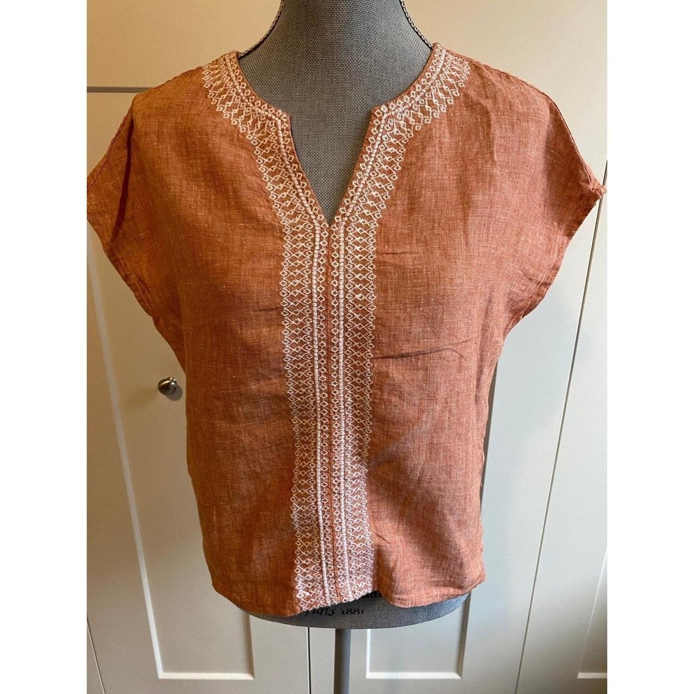 House of Harlo 1960 Linen Top XS Boxy Embroidered V Neck Lightweight sku45